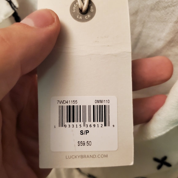 NWT Women's Lucky Brand Long Sleeve Small - Picture 2 of 5